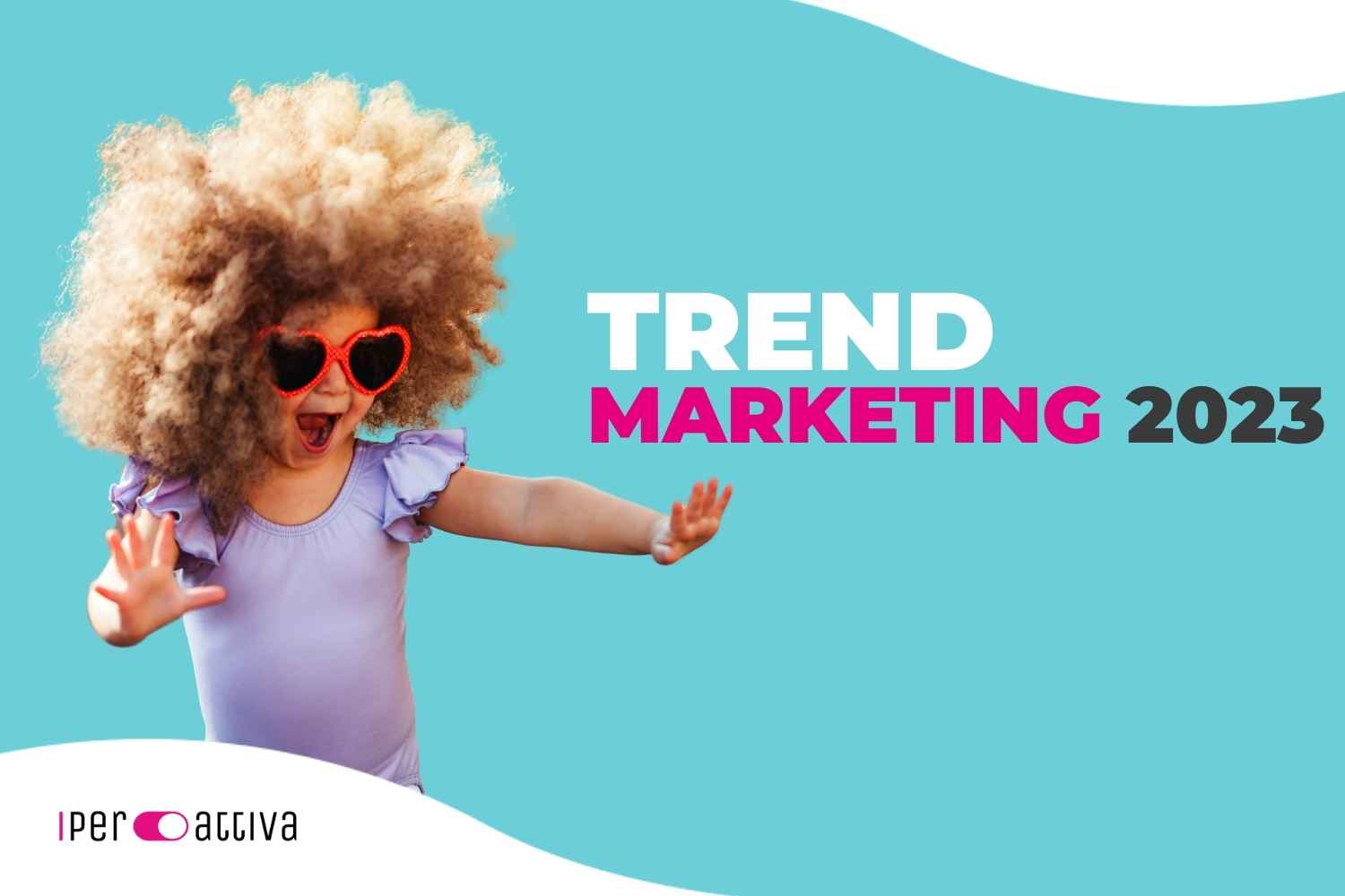 trend-del-marketing-2023-bambina-con-capelli-ricci